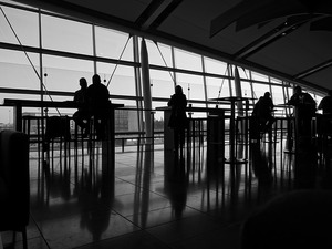 Maintaining Productivity While You Travel
