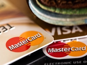 Why Your Business Should Be Accepting PayPal